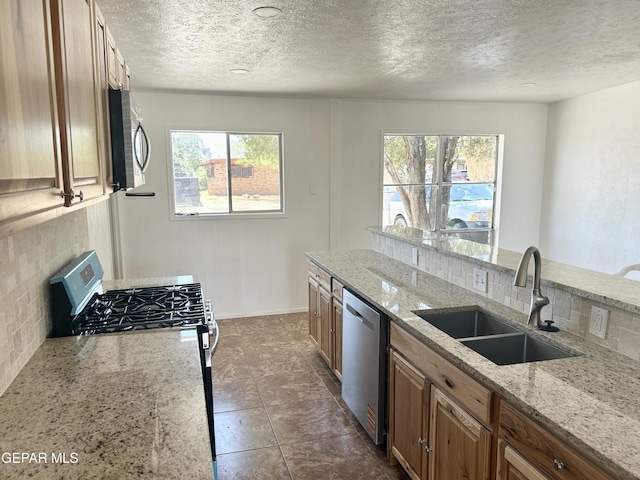 5517 Vancouver St, El Paso, TX 79924 - photo 15