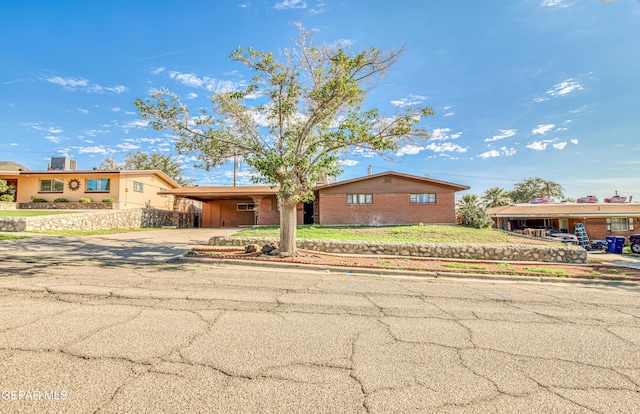 3405 Sirius Ave, El Paso, TX 79904 - photo 2