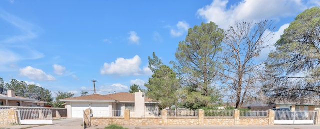 9866 Isaac Dr, El Paso, TX 79927 - photo 2