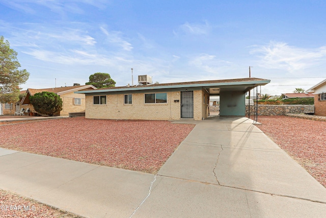2621 Prestwick Rd, El Paso, TX 79925 - photo 2