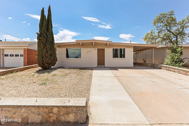 8633 Mercury St, El Paso, TX 79904 - photo 1