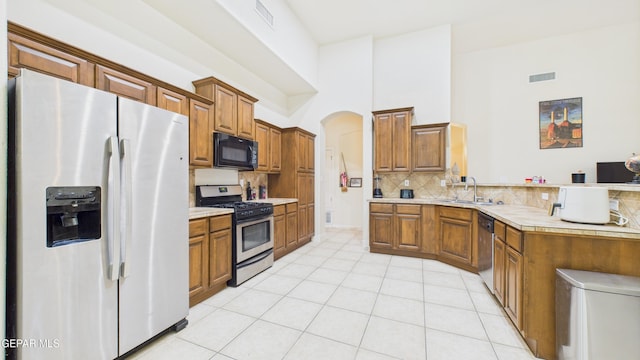 5544 Gustavo Madrid Ln, El Paso, TX 79934 - photo 19