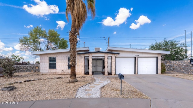 2308 Tom Watson Ct, El Paso, TX 79936 - photo 1