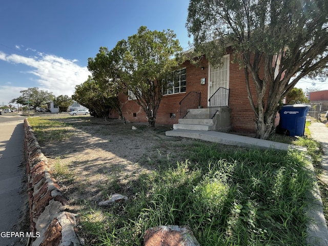 1218 Howze St, El Paso, TX 79903 - photo 1