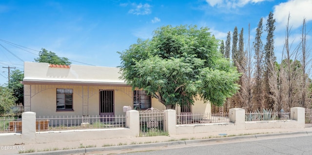 460 Chesak Cir, El Paso, TX 79905 - photo 1