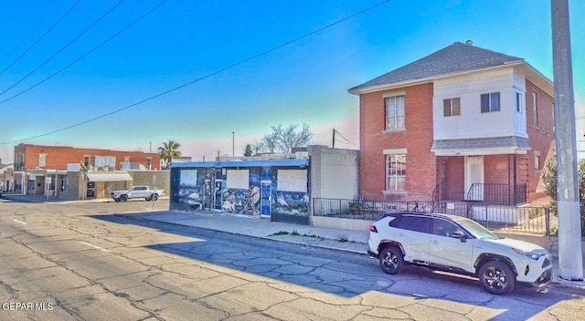 1526 Yandell Dr, El Paso, TX 79902 - photo 2