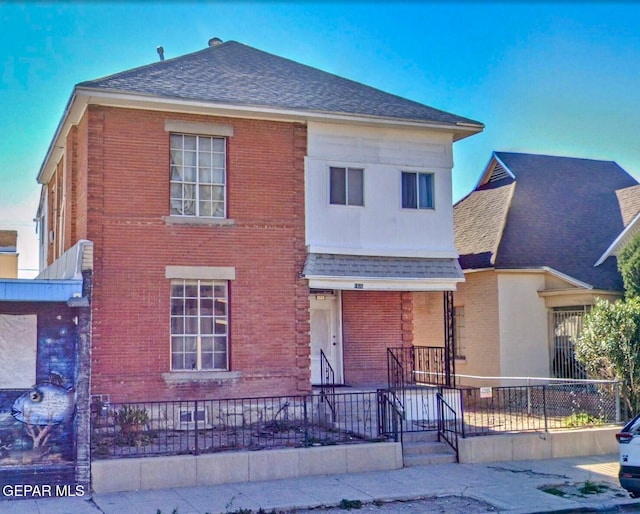 1526 Yandell Dr, El Paso, TX 79902 - photo 1