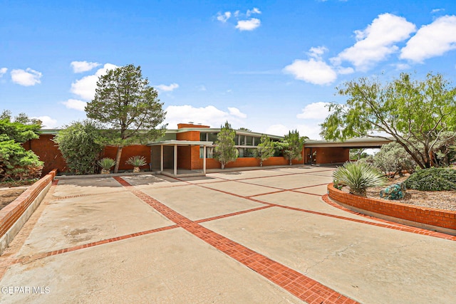 1209 Thunderbird Dr, El Paso, TX 79912 - photo 1