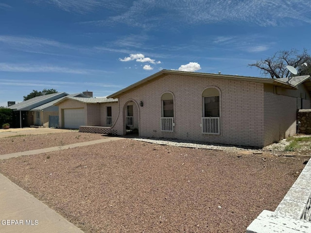 9325 W H Burges Dr, El Paso, TX 79925 - photo 2