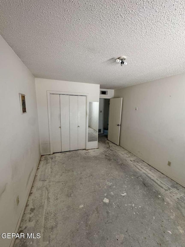9325 W H Burges Dr, El Paso, TX 79925 - photo 19