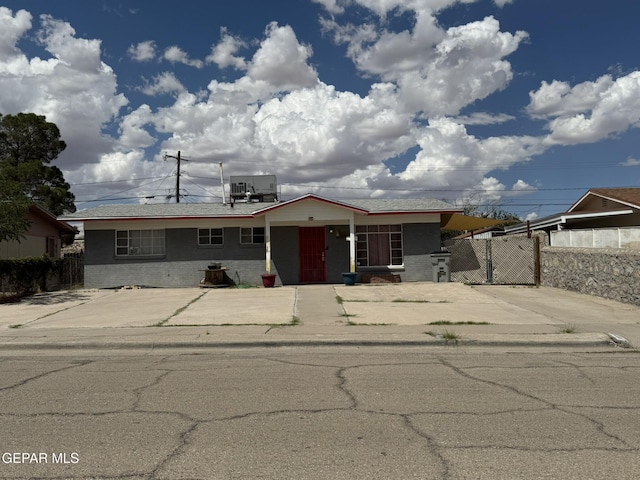 7223 Wilcox Dr, El Paso, TX 79915 - photo 1