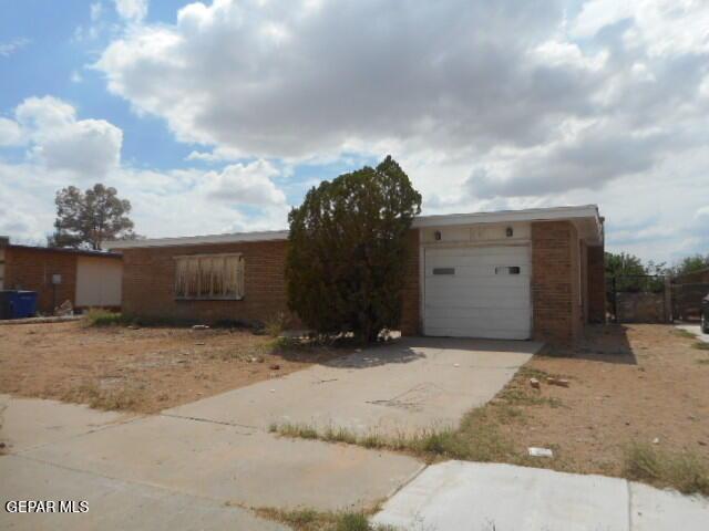 3453 Wayside St, El Paso, TX 79936 - photo 2