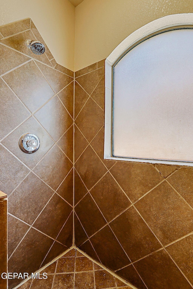 5333 Lucio Moreno Dr, El Paso, TX 79934 - photo 30