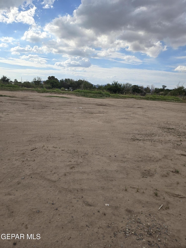 131 Polo Inn Rd, El Paso, TX 79915 - photo 3