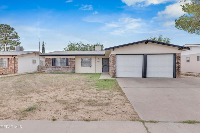 10919 Bywood Dr, El Paso, TX 79936 - photo 1