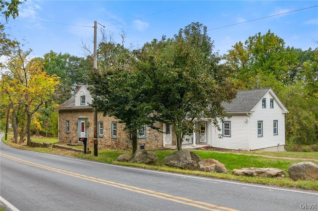 6709 Mountain Rd, Lower Macungie Twp PA, 18062, 4 bedrooms, 2.5 baths house for sale