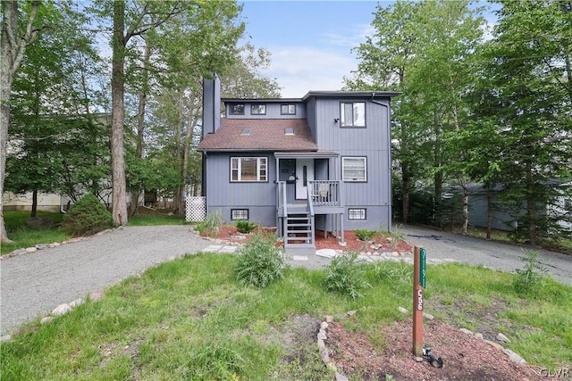 view of front of house featuring a porch