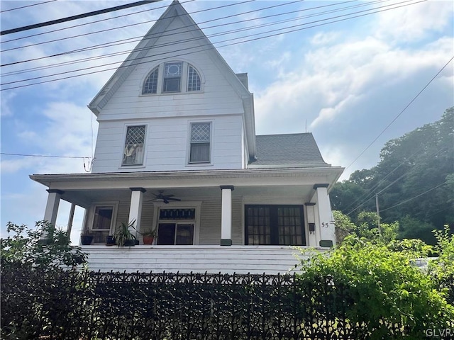 view of front of home featuring a porch