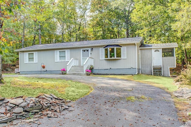 view of front of property