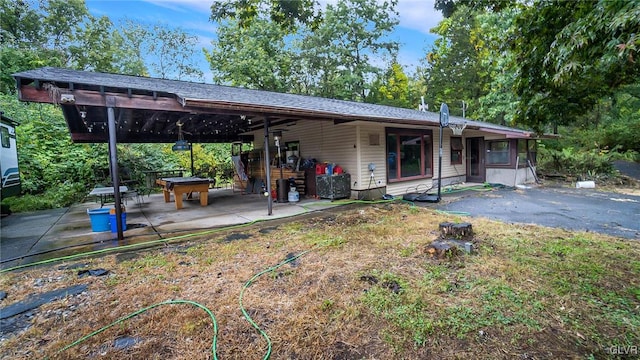 view of front of house featuring a patio