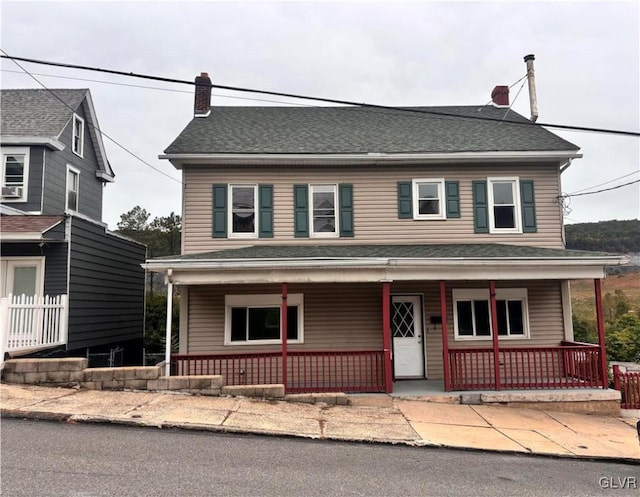 front facade featuring a porch