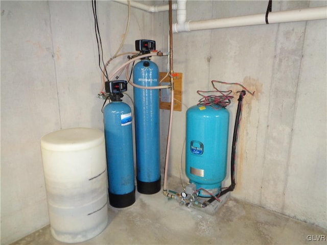 144 Dogwood Dr, Penn Forest Township, PA 18229 - view of utility room