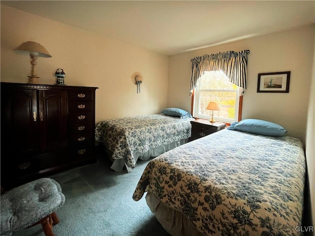 bedroom featuring carpet flooring