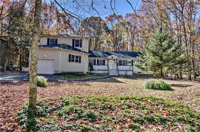 view of front facade with a garage