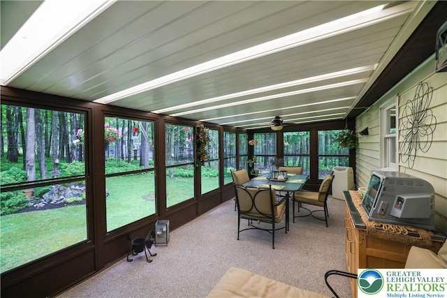 137 Outer Dr, Coolbaugh Twp, PA 18347 - sunroom with outdoor dining area, carpet flooring, plenty of natural light, and ceiling fan