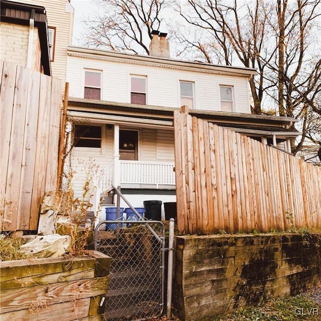 view of front of home