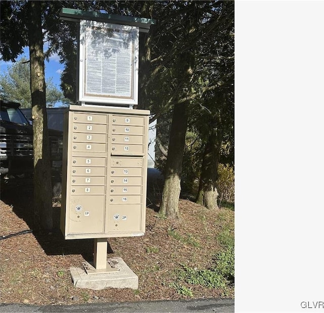 details with mail boxes