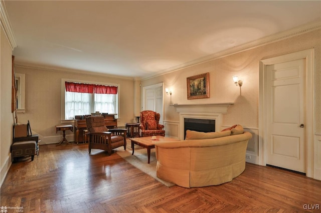 living room featuring crown molding