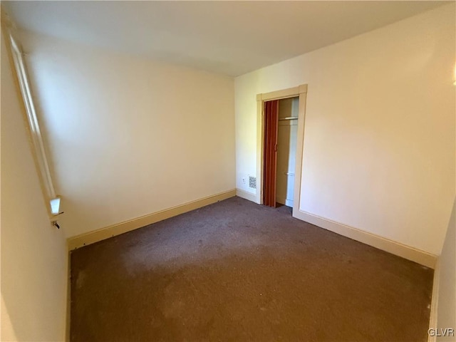 view of carpeted spare room