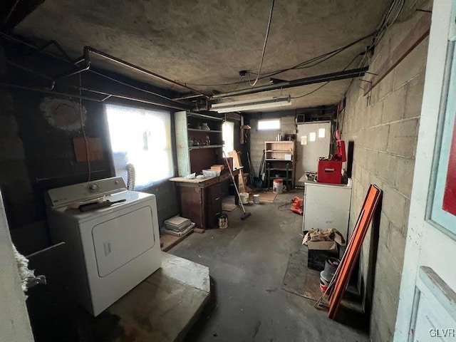 basement featuring washer / clothes dryer