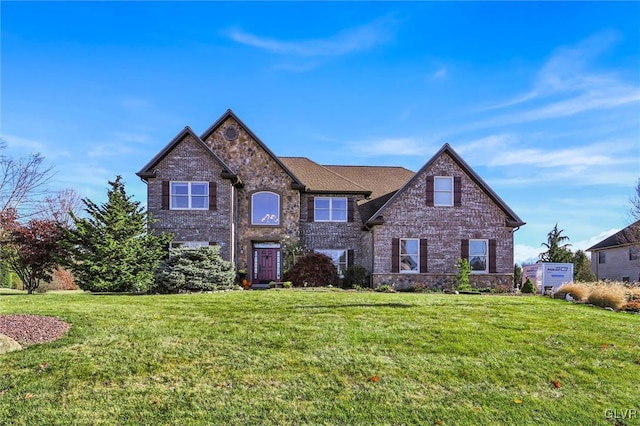 view of front of property with a front yard