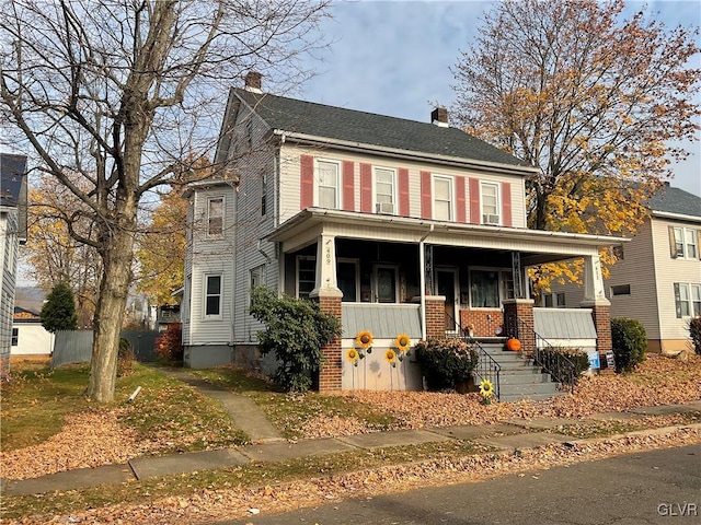 view of front of house with covered porch