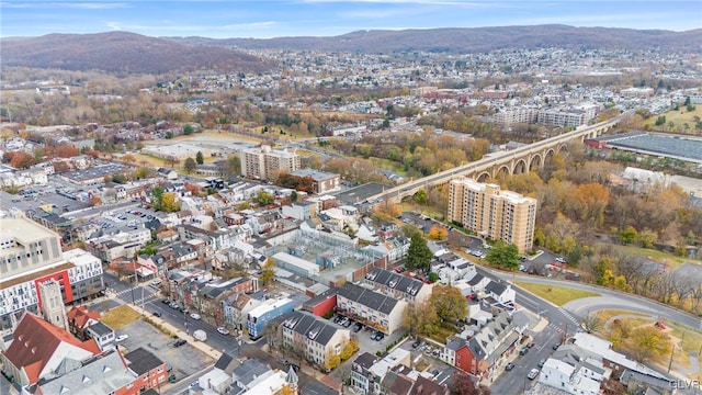 bird's eye view featuring a mountain view