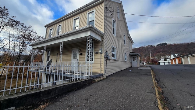 view of front of property with a porch