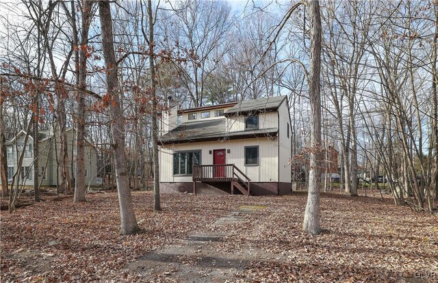 view of front of property