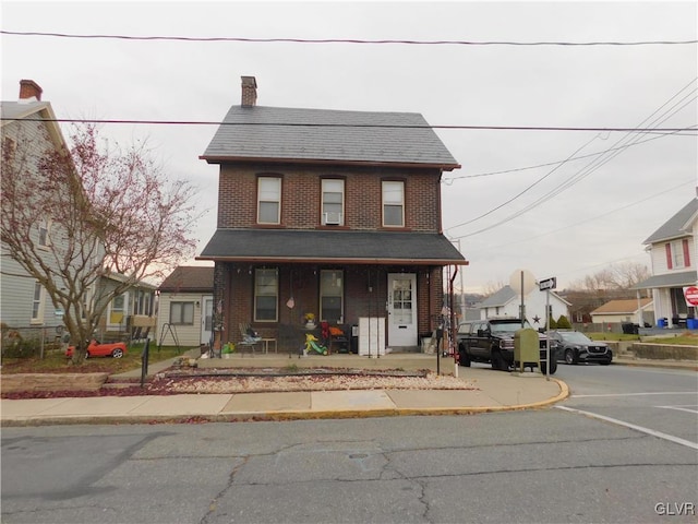 view of front facade with a porch