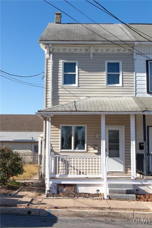 view of front of house with a porch