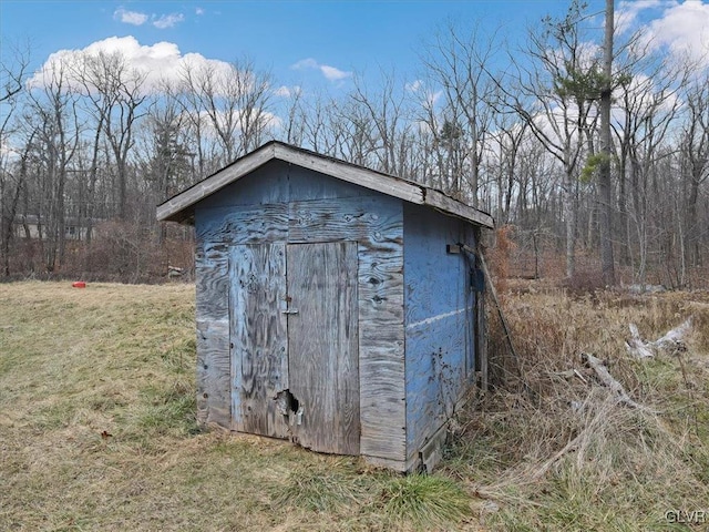 view of outbuilding