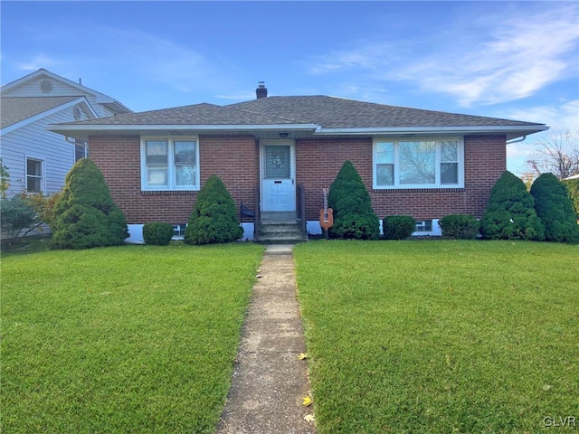 view of front of house with a front yard