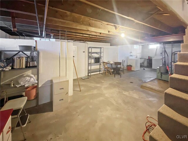 basement featuring washer / clothes dryer