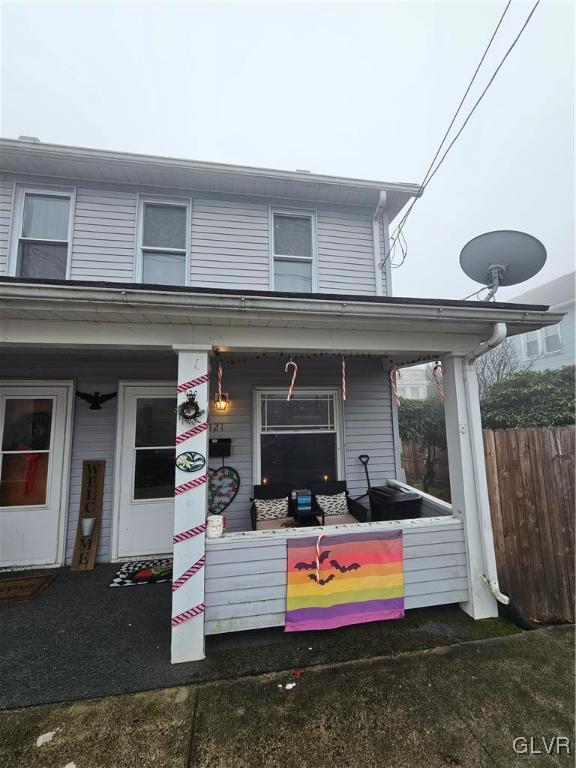 view of front facade featuring covered porch