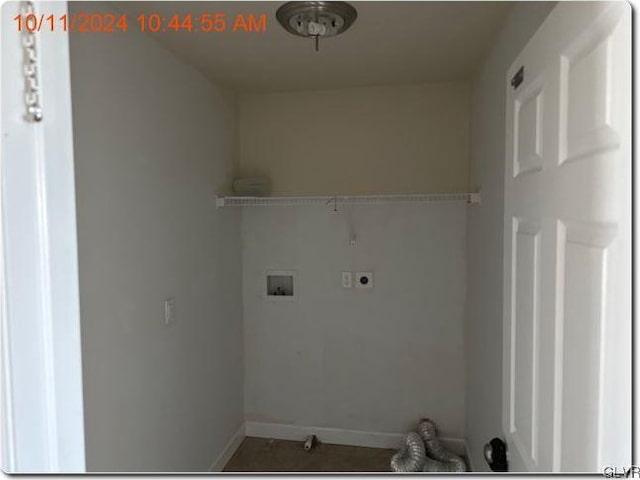 laundry area with washer hookup and electric dryer hookup