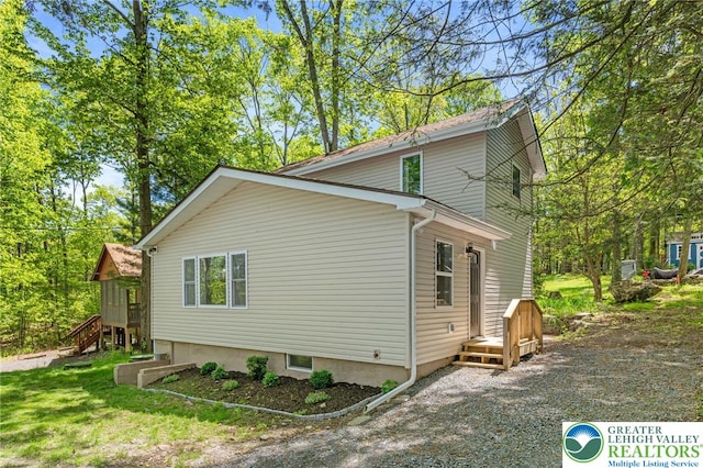 410 Sunset Forest Dr, Pike, PA 18428 - view of side of home