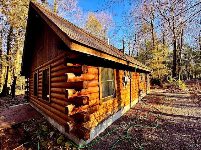 view of home's exterior