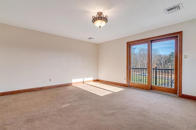 empty room featuring carpet