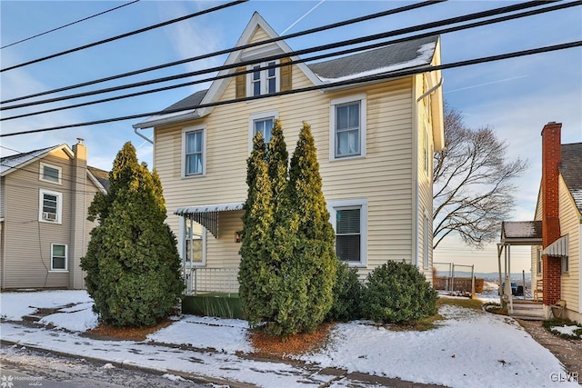 view of front of house